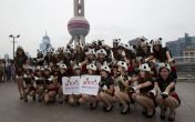 熊猫女孩“袭击”上海