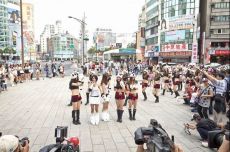 “熊猫女孩”出现在台北街头